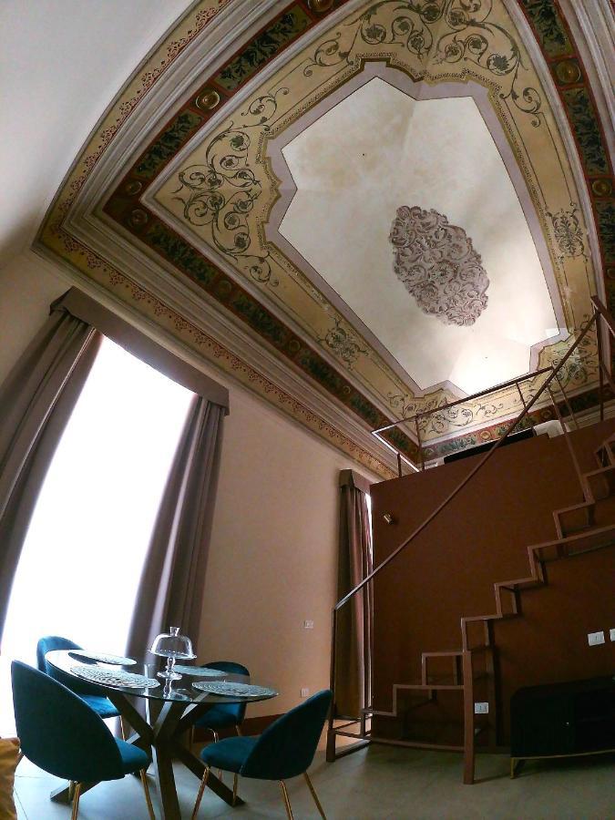 Palazzo Sul Corso-Charming Appartaments Бриндизи Екстериор снимка