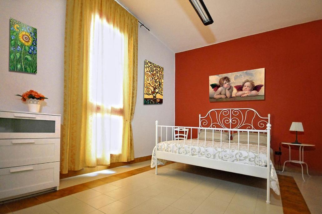 Palazzo Sul Corso-Charming Appartaments Бриндизи Екстериор снимка